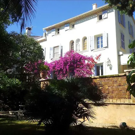 Clos Sainte Devote * Cassis